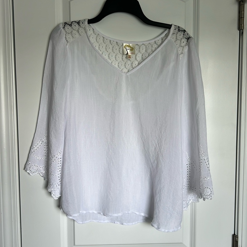 Fig and flower top